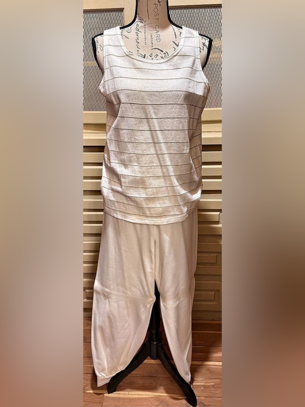 VTG Stewart Sport Cream & Gold Metallic Tank & Joggers Set NWT